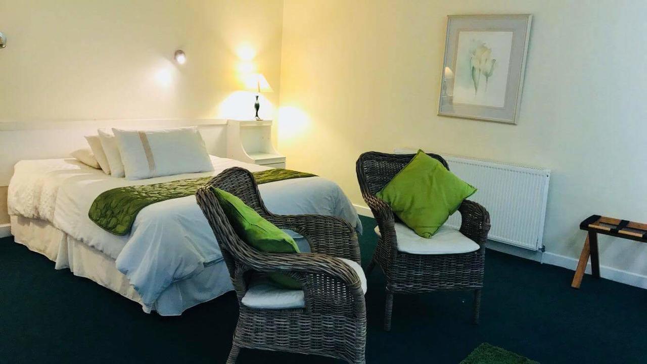 Wildwood Lodge 卡林福德 外观 照片
